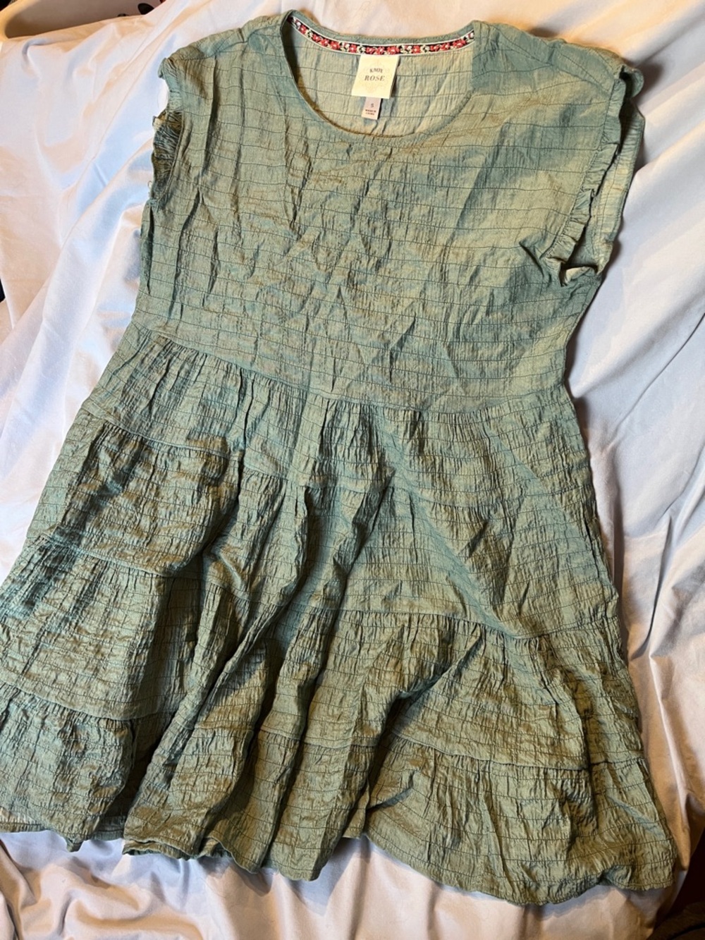 Knox Rose Sage Green Crinkle Tiered Midi Dress